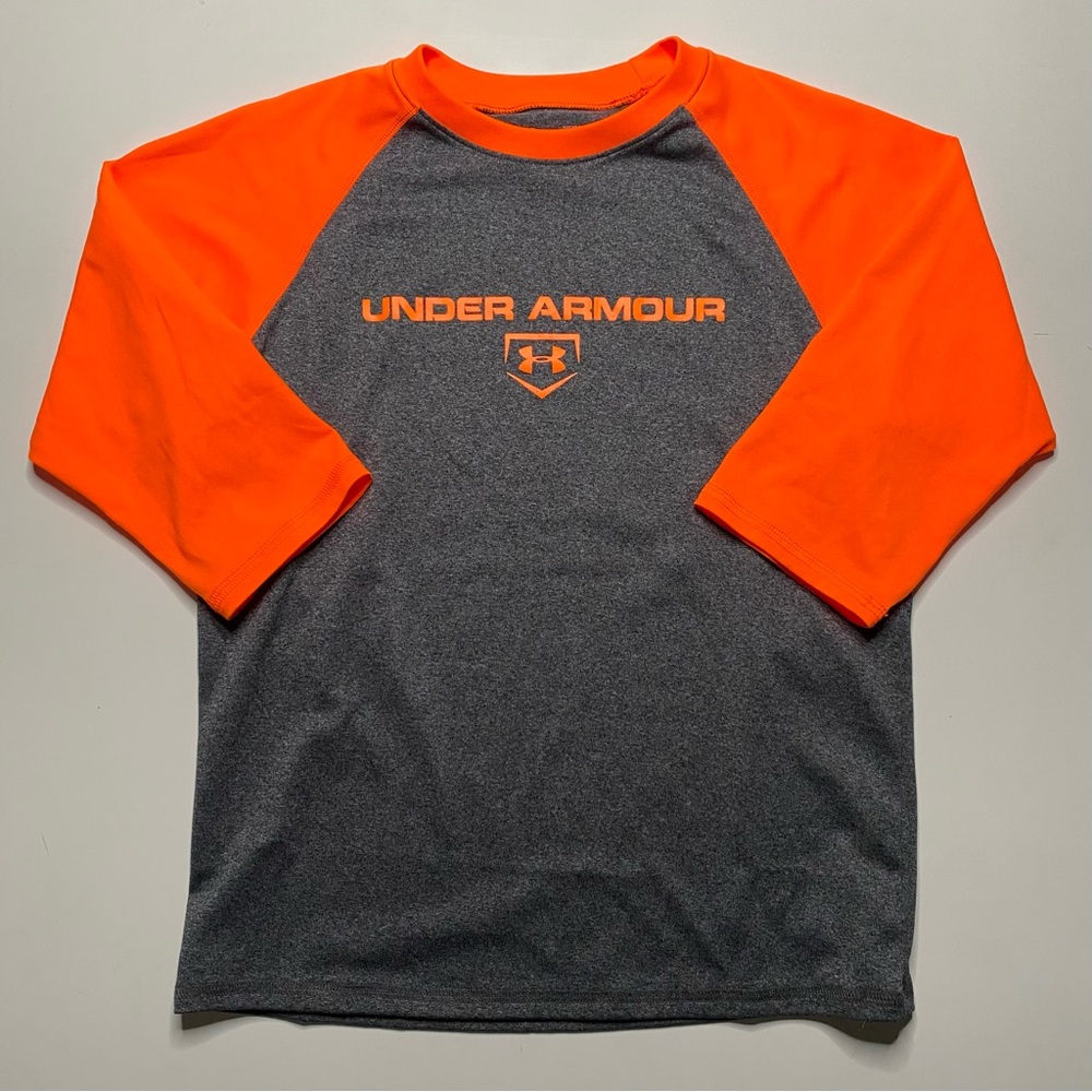 Under Armour Boys Athletic Shirt Size Small S EUC Like New Summer Baseball Top